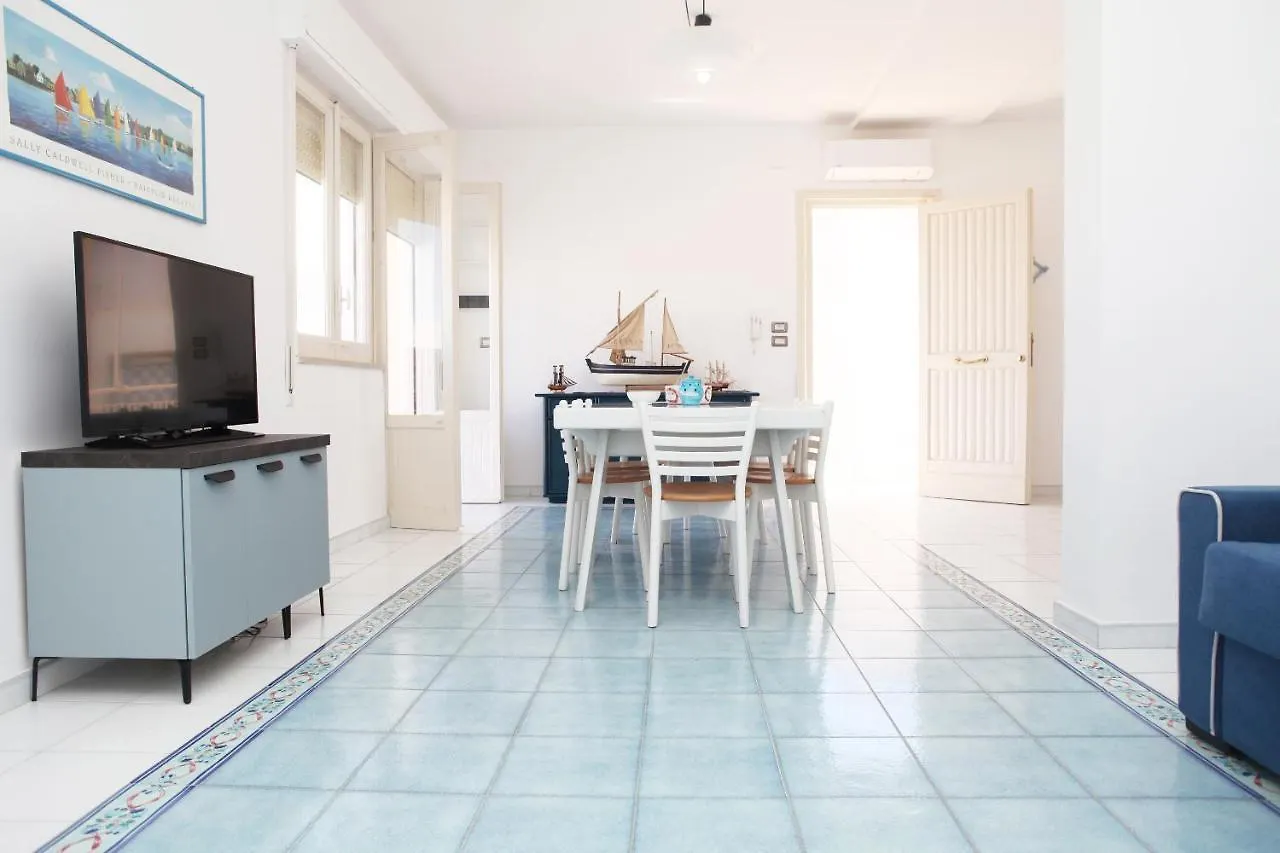 Guest house Beachside Rooms & Suites San Vito Lo Capo